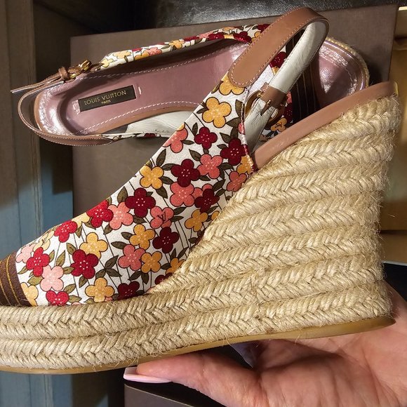 Louis Vuitton wedges - Picture 8 of 13